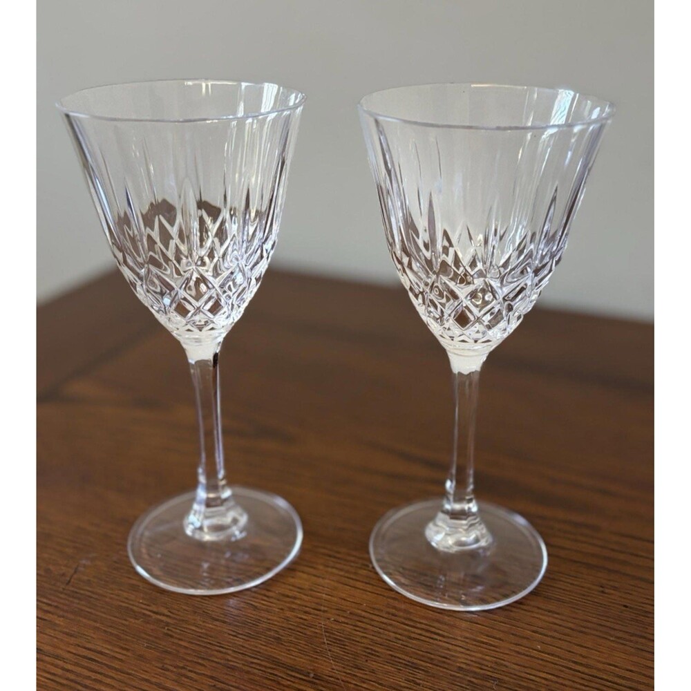 Set of 2 Wine Glasses 24% Lead Capri Crystal Diamond Cut Made in Italy 7 1/4"